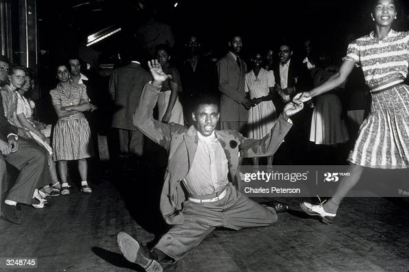 savoy-ballroom-1941-lindy-hop-dancers-3.jpg