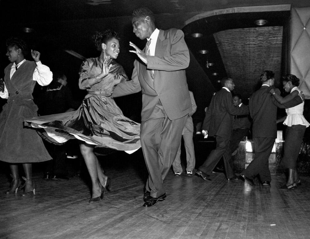 savoy-ballroom-lindy-hop-dancers-1.jpg